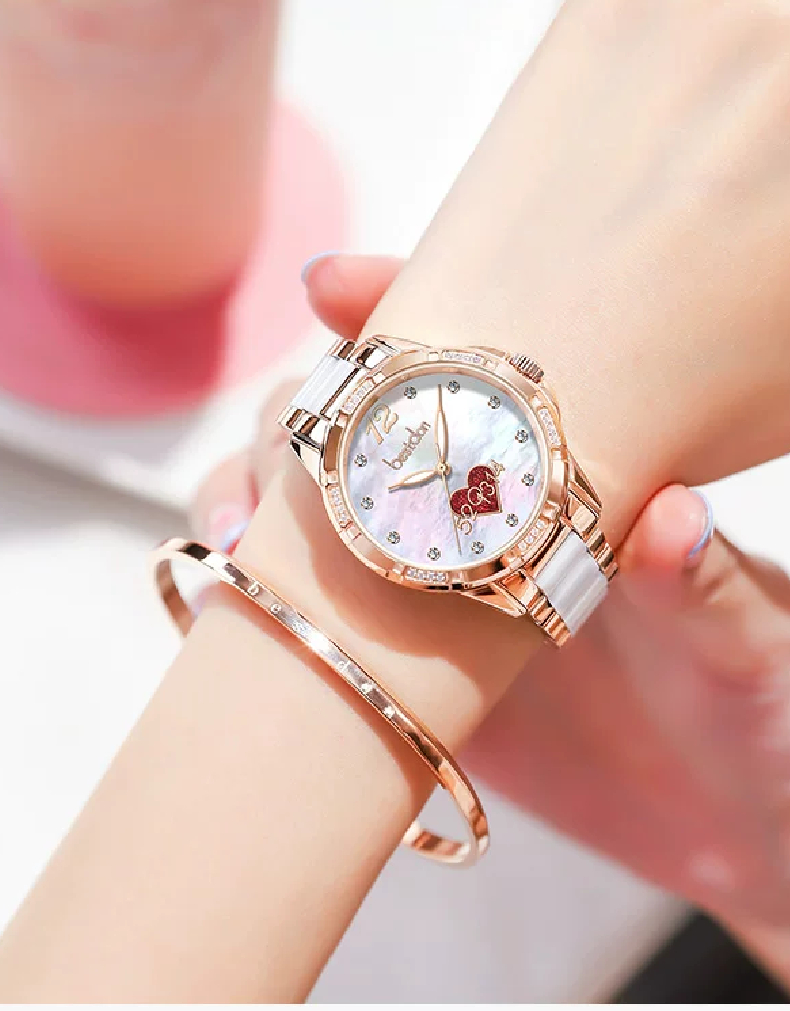 Các mẫu đồng hồ nữ cao cấp