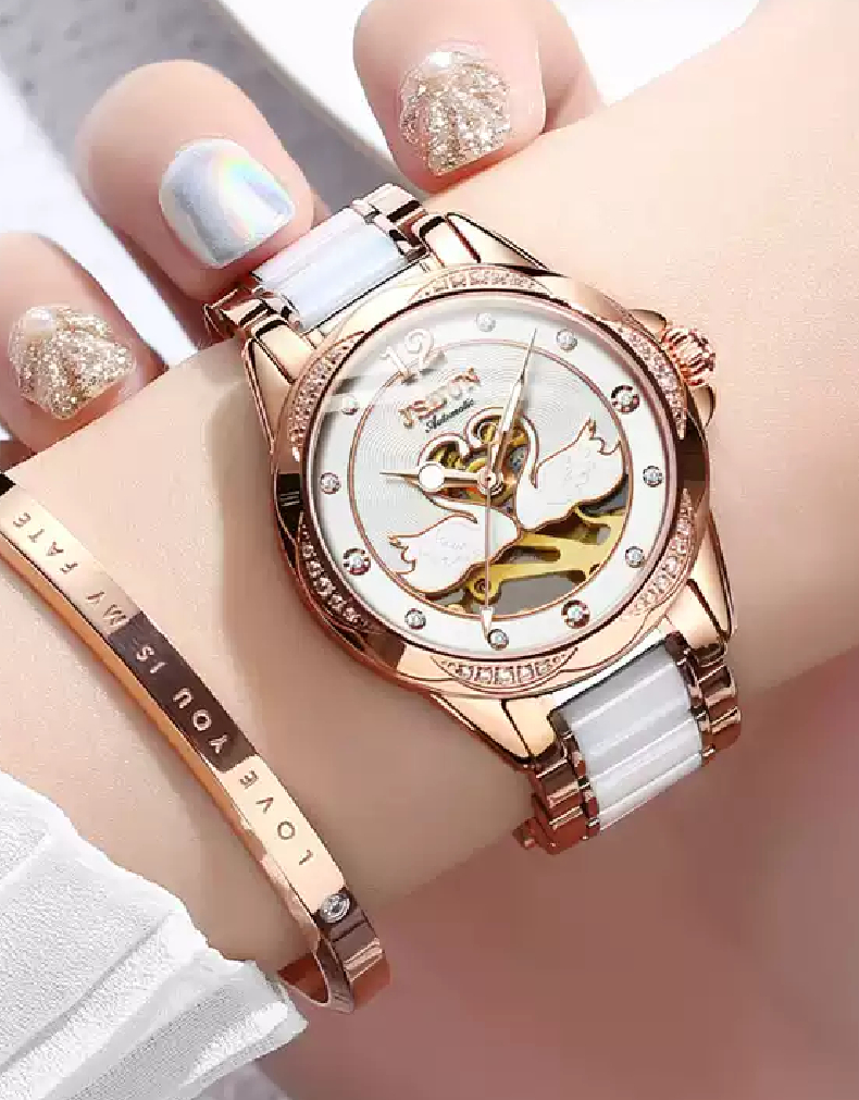 Mẫu đồng hồ nữ cao cấp sành điệu
